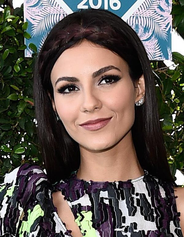 victoria-justice-teen-choice-awards-2016-1